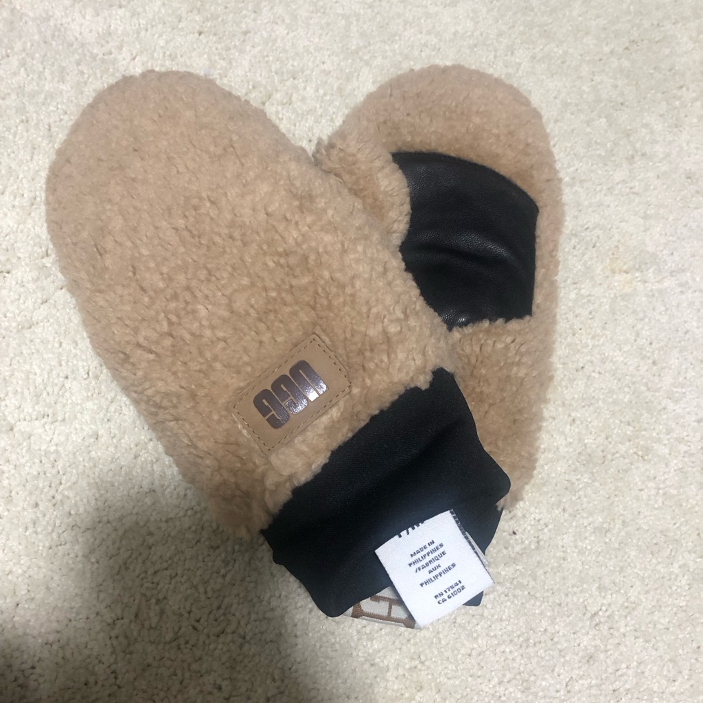 Ugg Gloves